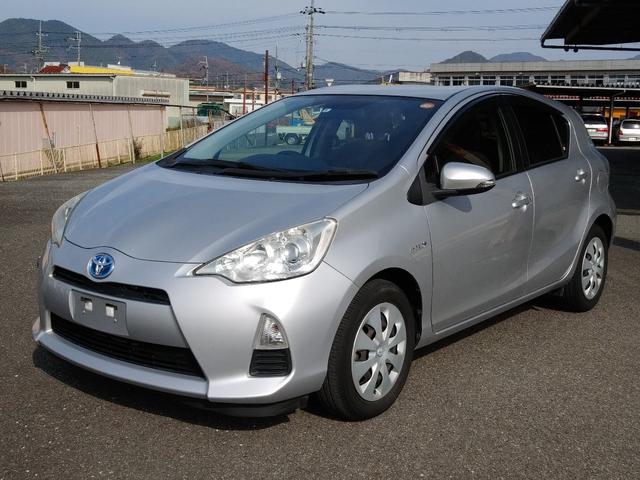 H24年 トヨタ アクア ハイブリッド 篠山市の中古車販売 ササヤマサービス H24年 トヨタ アクア ハイブリッド 篠山市の中古車販売 ササヤマサービス