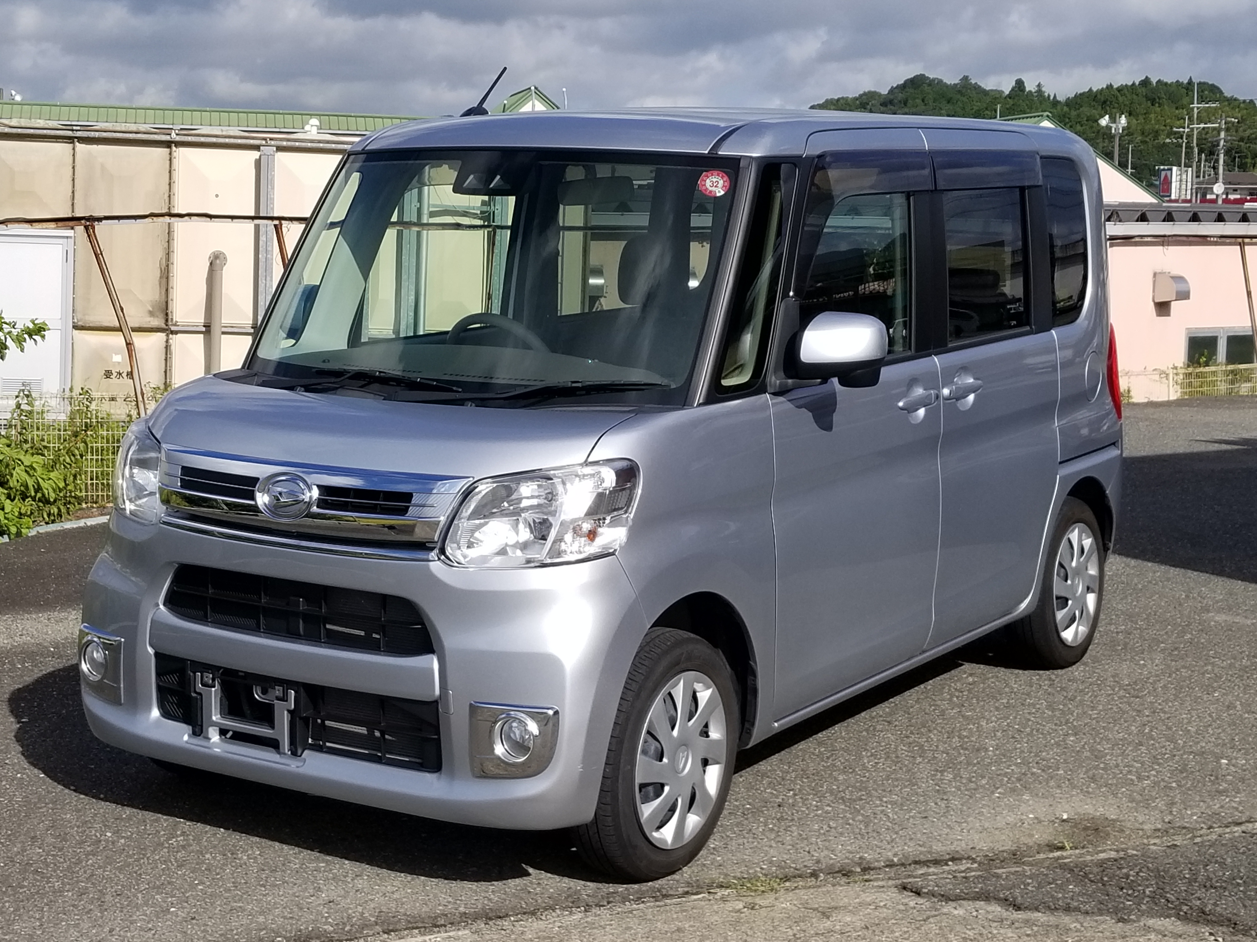 H29年 ダイハツ タント Xターボ ｓａ 篠山市の中古車販売 ササヤマサービス